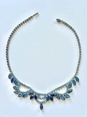 Vintage 1950s blue rhinestone marquise necklace